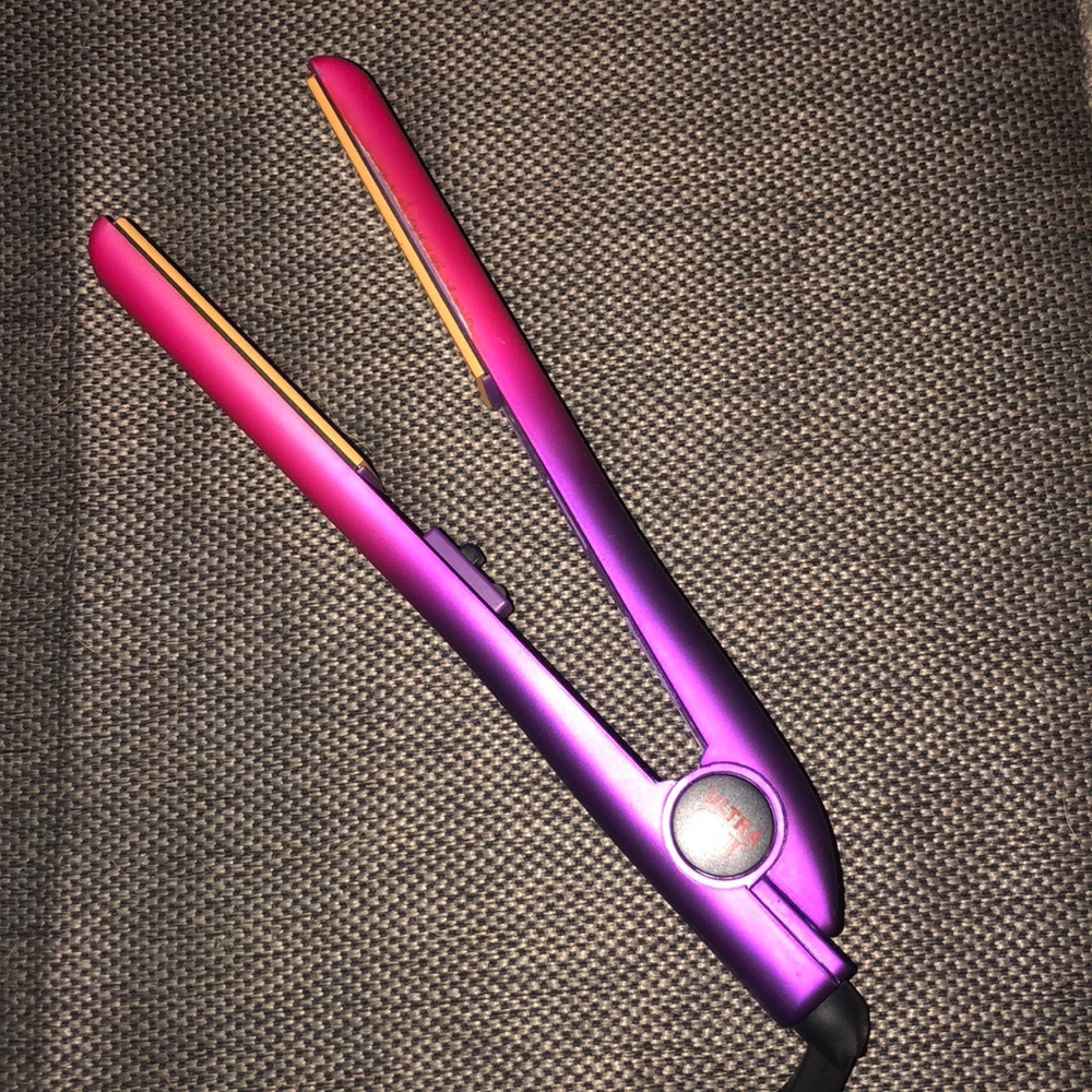 Ultra Chi Violet Ombré flat iron
